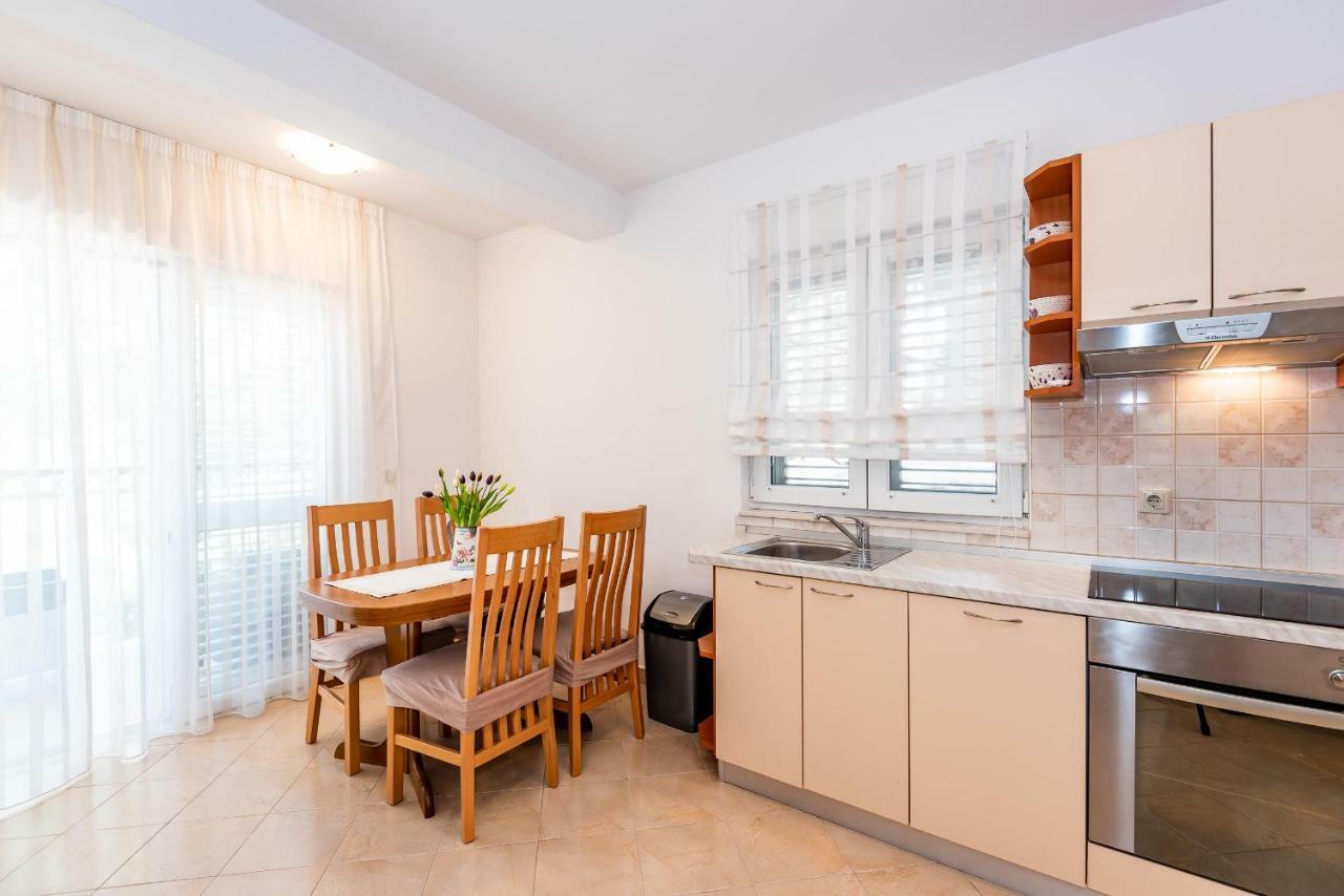 Apartmani Marina Klek Exterior foto